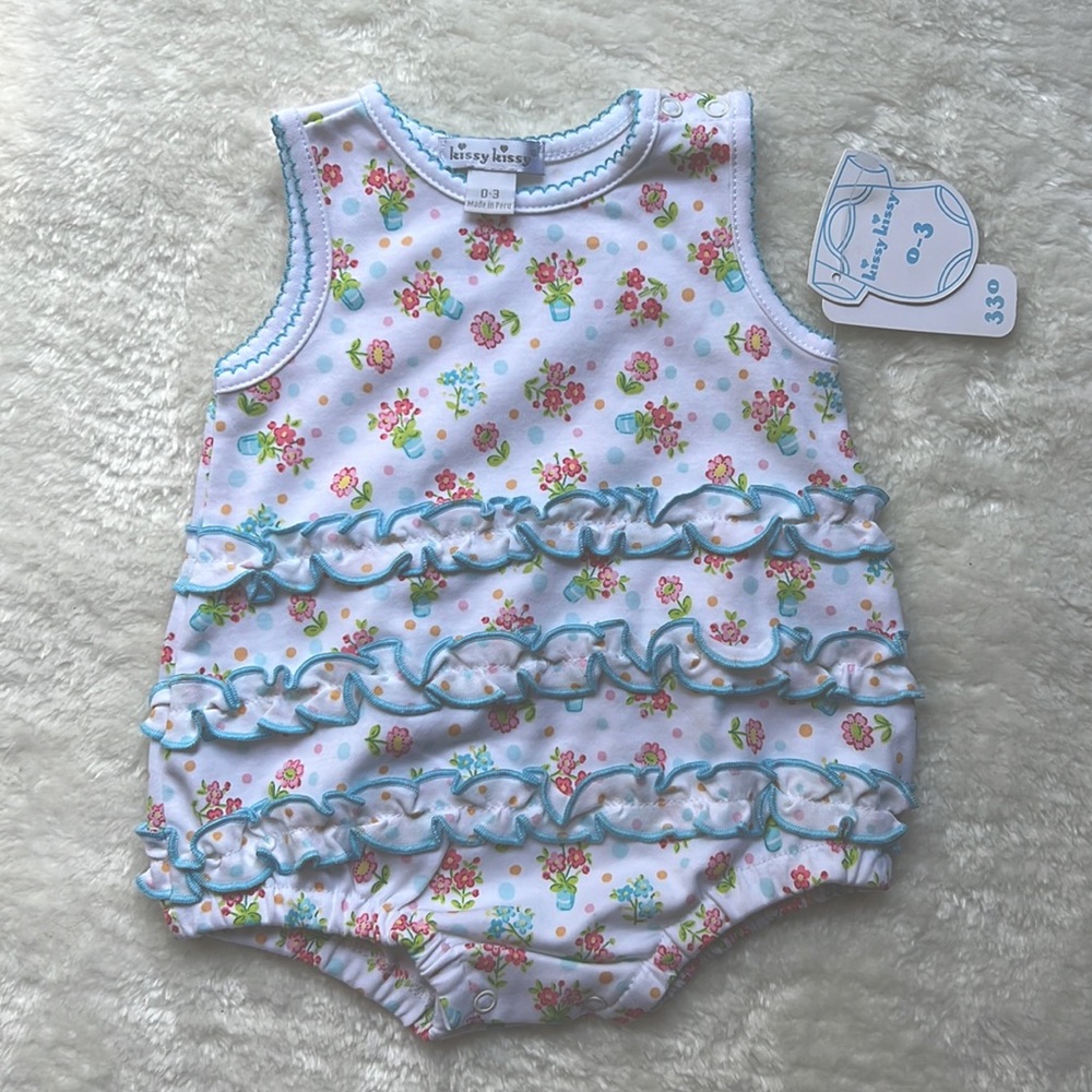 Kissy kissy garden bubble NWT
